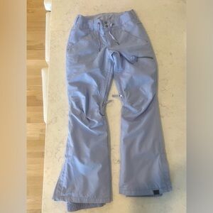 Roxy Lavender ski Pants. Roxy cabin pants EUC no marks/stains worn like 3x.